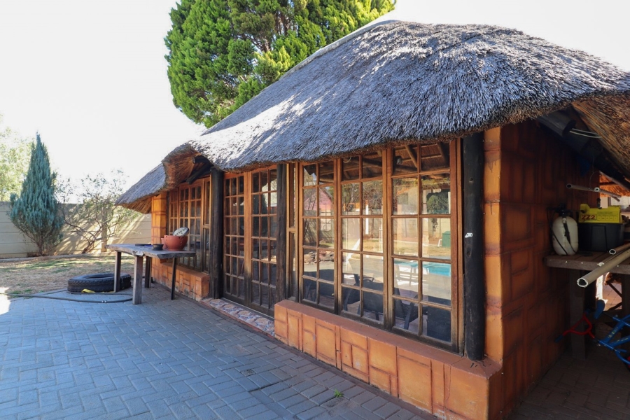 4 Bedroom Property for Sale in La Hoff North West